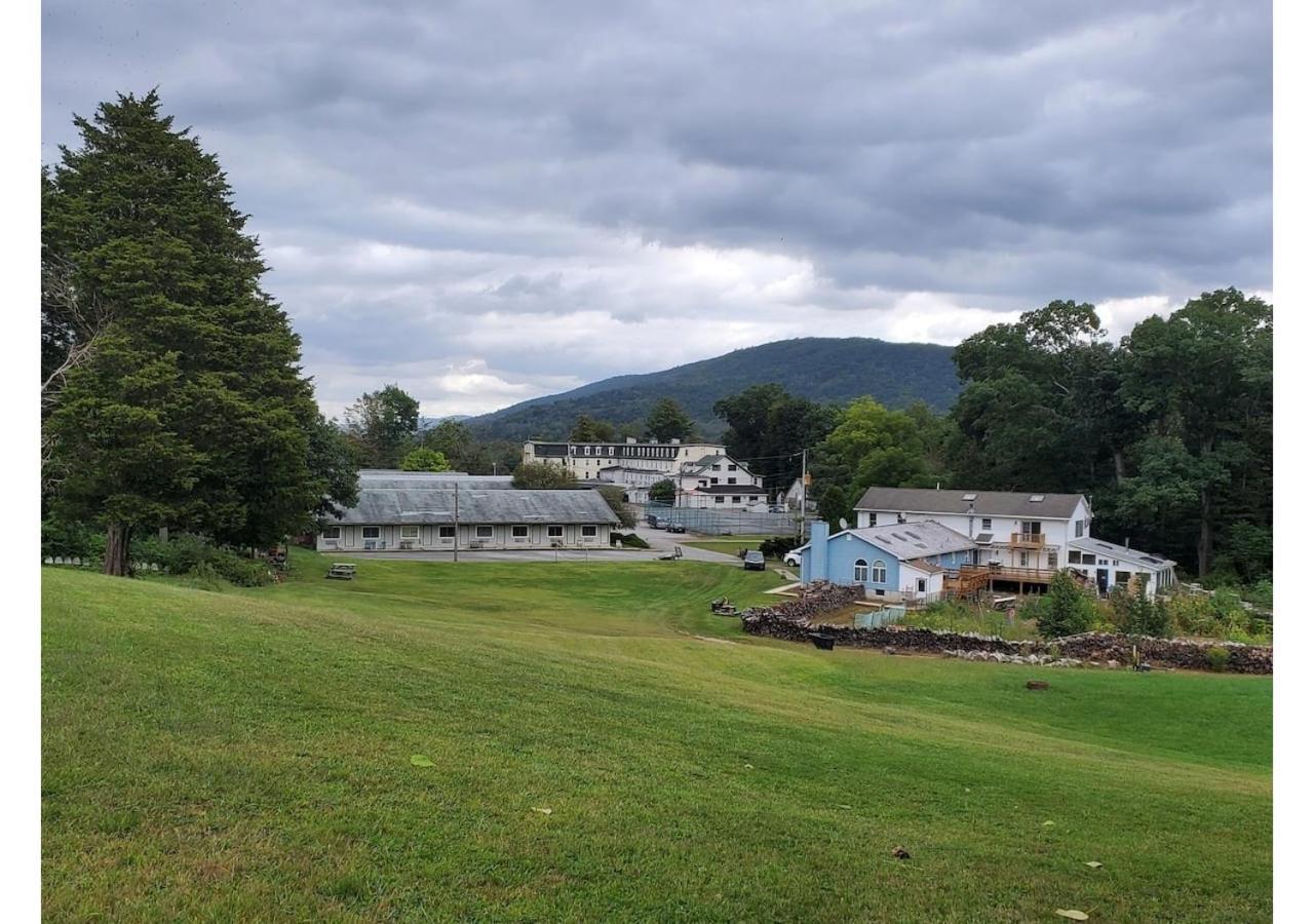 Glenwood Inn & Conference Center Делавэр Уотер Гэп Экстерьер фото